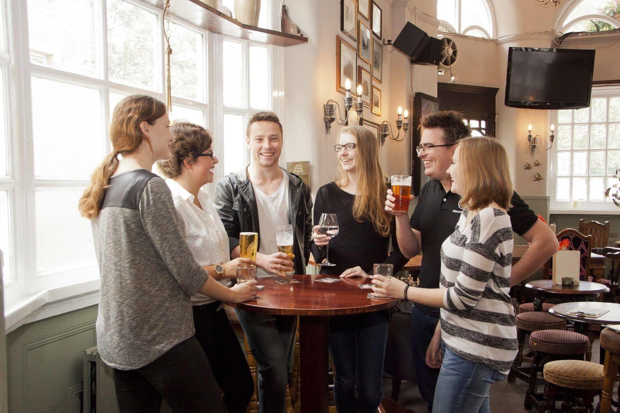 Publove @ The Green Man, Paddington London Kültér fotó